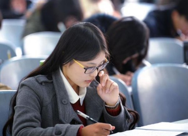 985碩士生曬工作6年的工資，看到真實數額，網友覺得很羨慕