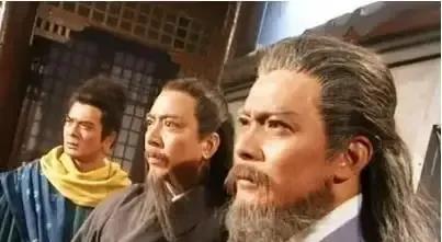 掃地僧若不出現,蕭峰父子對上慕容復父子和鳩摩智,結果會如何? 掃地僧若不出現,蕭峰父子對上慕容復父子和鳩摩智,結果會如何?