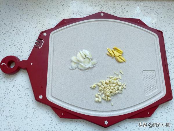 山東家常菜蝦仁豆腐的家常做法,簡單快手又補鈣,鮮香美味又營養 山東家常菜蝦仁豆腐的家常做法,簡單快手又補鈣,鮮香美味又營養