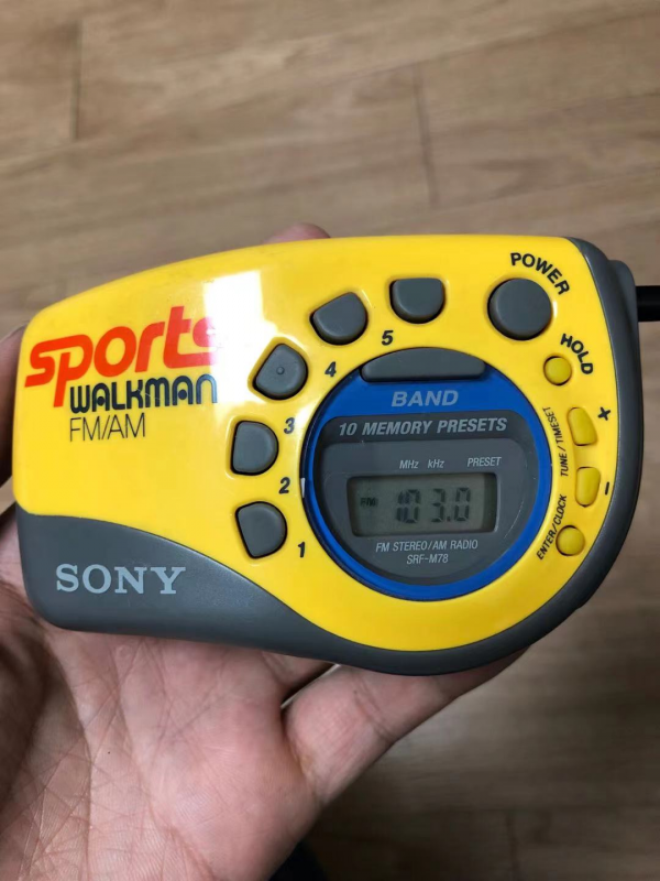 索尼運動歪脖子WALKMAN數調收音機M78
