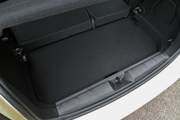 1.2萬公里準新MINI COOPER，顏值爆表，勁省6萬