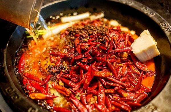 經常肚子脹是怎麼回事？或和幽門螺桿菌有關，別不在意