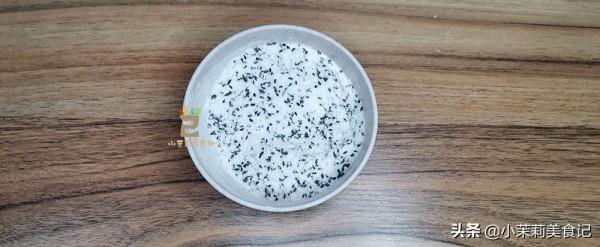 烙餅和麵，“燙麵”與“半燙麵”差別大，掌握2點，餅香好吃不硬