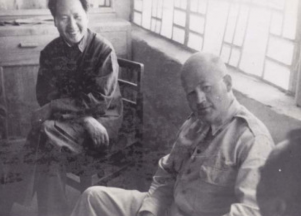 開國大典的40名女便衣:潛伏在天安門城樓上,盞茶倒水間偵察敵情 開國大典的40名女便衣:潛伏在天安門城樓上,盞茶倒水間偵察敵情