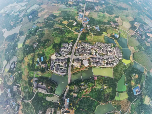 鄉振地圖丨正確&OpenCurlyDoubleQuote;歸隱田園&rdquo;的方式，提前佔領後半輩子的幸福