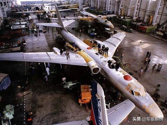 從運-8A到運-8F400，深藏不露的陝飛，如何令運-8家族枝繁葉茂？