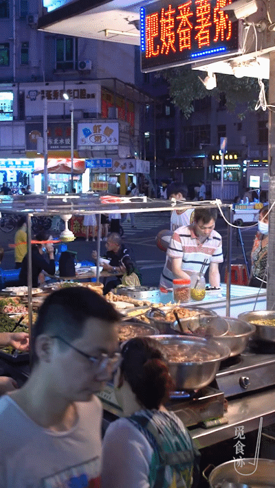 連店名我都叫不出來的“三無”小店，26年竟然還沒倒閉
