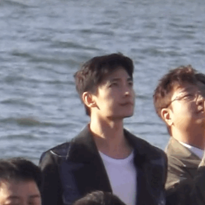 楊洋滿眼都是迪麗熱巴