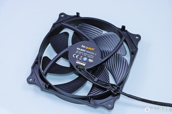 裝機靜音無光 5600G 主機測試：完美執行永劫無間等3A大作