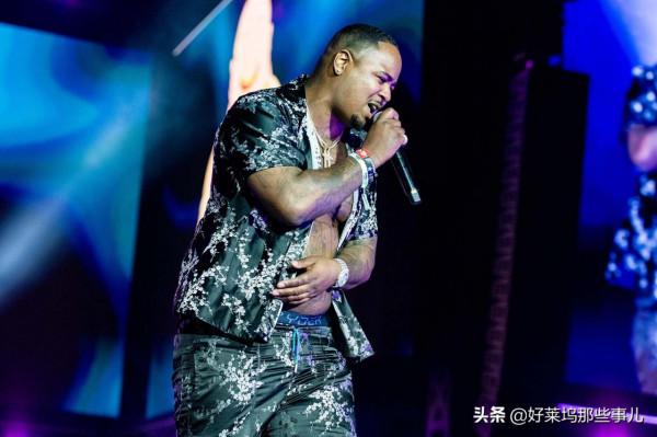 美國知名歌手在音樂節後臺被捅傷情況危急 曾遭指控五項謀殺 美國知名歌手在音樂節後臺被捅傷情況危急 曾遭指控五項謀殺