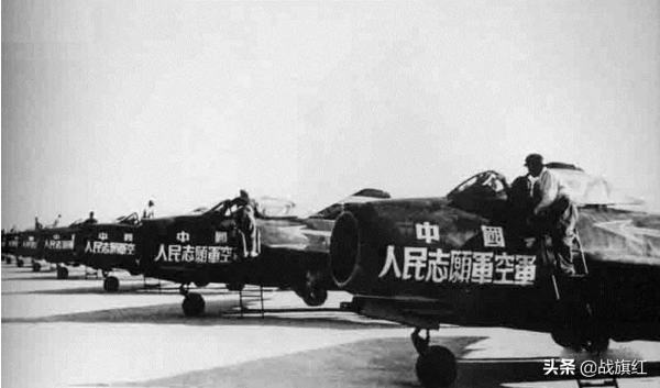 志願軍空軍團長趙大海，兩次衝入美軍機隊，近距離格鬥壯烈犧牲