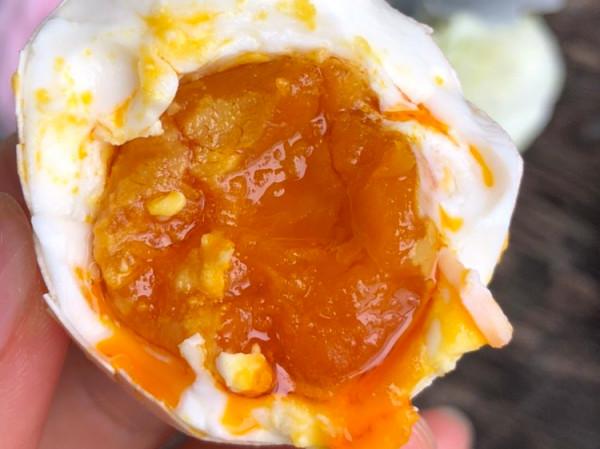 家庭懶人醃雞蛋的方法，適合新手學，28天個個流油起沙，鹹香入味