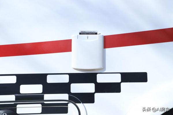 奇瑞3.0T+5座4床平頂房車亮相！設計用心，內飾豪華，用著很舒服