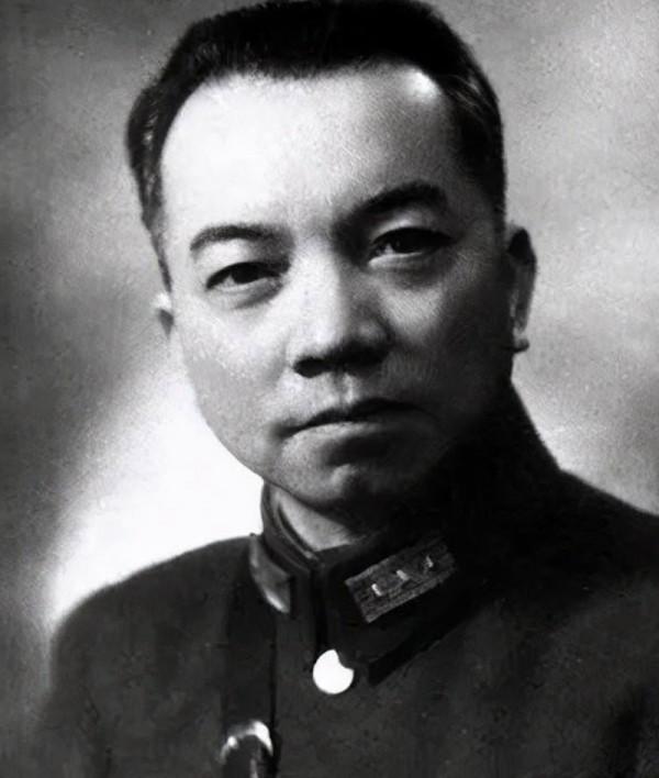 他官至副國級，63歲被警衛殺害，武警司令員與政委因此被免職