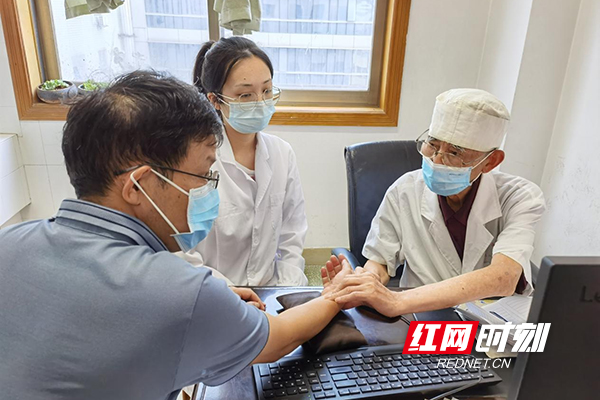 三個加法等式造就81歲“肛腸泰斗”——記湖南省中醫院肛腸專家謝力子