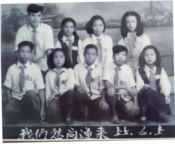 我中小學的校友,從社會底層脫穎而出,成為醫文兼蓄的時代精英 我中小學的校友,從社會底層脫穎而出,成為醫文兼蓄的時代精英