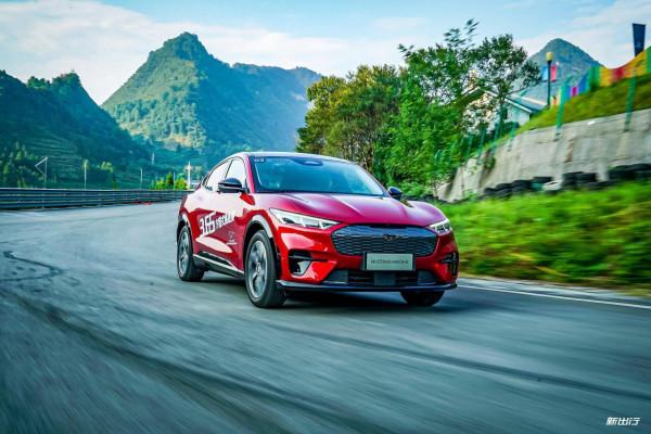 這車有點上頭 動態試駕福特 Mustang Mach-E