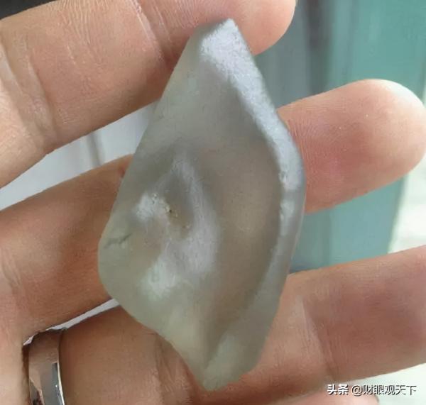 來新疆 我帶你撿石頭