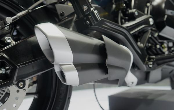 渝見賽文佐，還有大排量發動機——摩托莫里尼全新車型重慶摩博會亮相