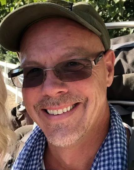 “洗嬰帝國”有多黑？美國巨星安吉麗娜·朱莉的養子是偷來的？