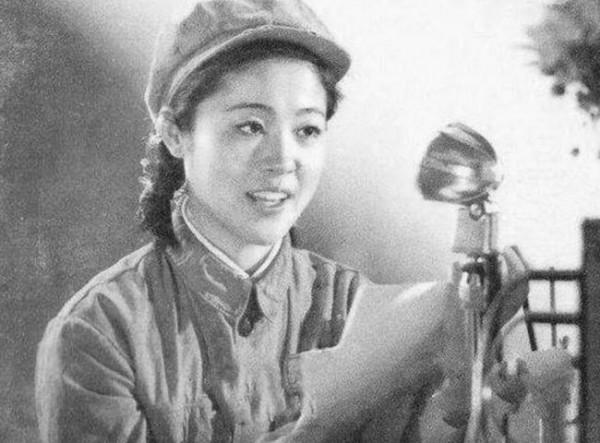 上甘嶺坑道中唯一女兵,26年後赴美,竟被曾經的美軍俘虜一眼認出 上甘嶺坑道中唯一女兵,26年後赴美,竟被曾經的美軍俘虜一眼認出