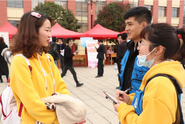 畢業工作後才知道，校招和社招區別這麼大，後悔沒聽輔導員的話