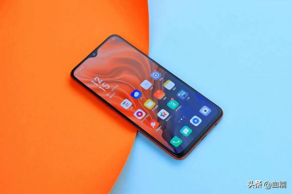 Reno十倍變焦，一個被系列定位毀掉的好手機