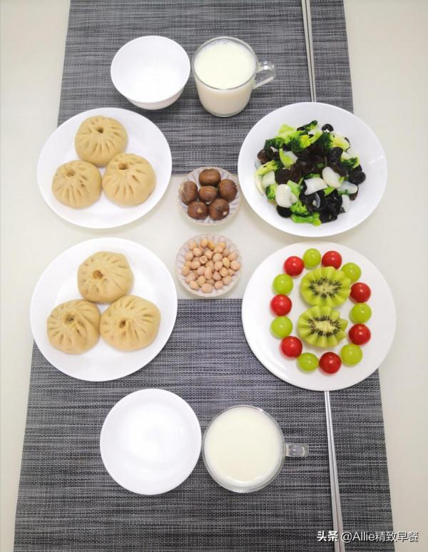 我們家不吃精白麵，分享我用全麥面做的肉包子，鬆軟又多汁，真香