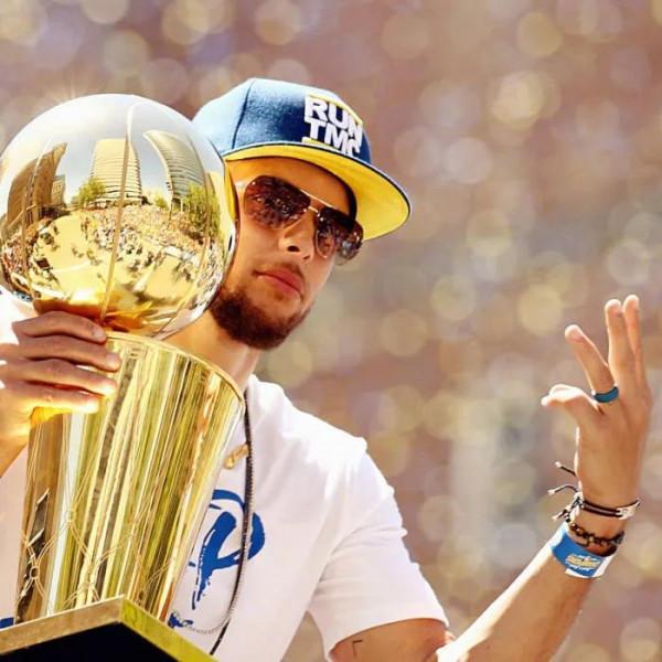 沒有天賦的身體條件，卻引領了NBA的時代