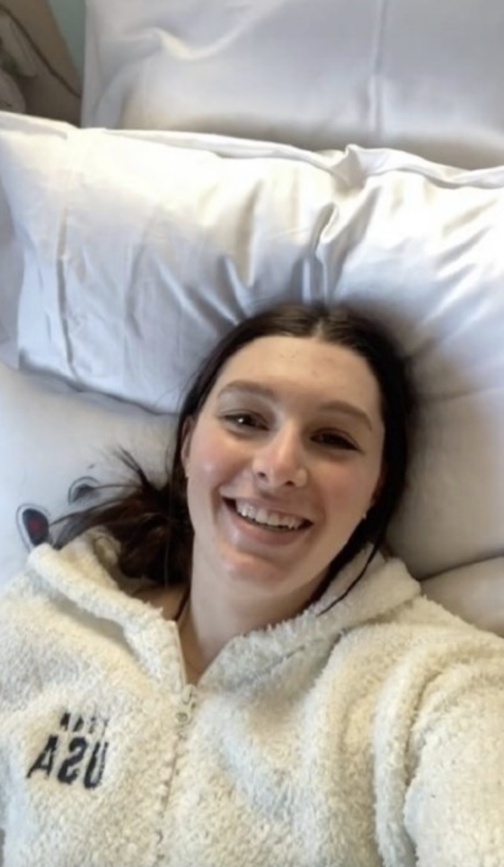 這位18歲美國女運動員的淚水，就是對百年前中國人奧運三問的最好回答