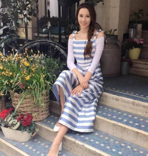 看不上洪金寶兒子,讓徐子淇嫁給李家誠,但洪家才是深藏不漏 看不上洪金寶兒子,讓徐子淇嫁給李家誠,但洪家才是深藏不漏