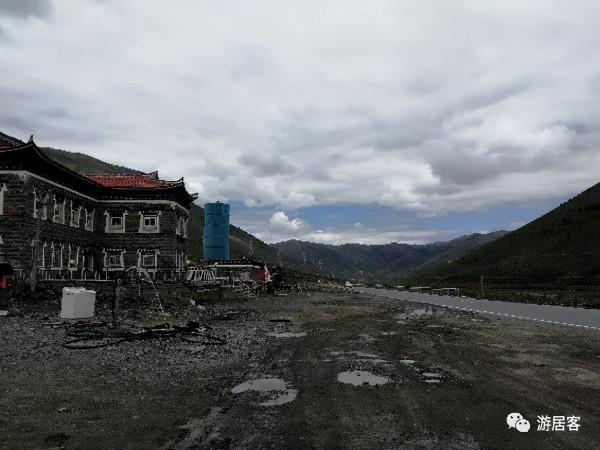 西藏自駕遊第四站：翻越折多山