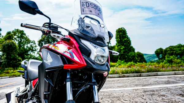 國產化,但依然很本田-CB400X靜態測評 國產化,但依然很本田-CB400X靜態測評