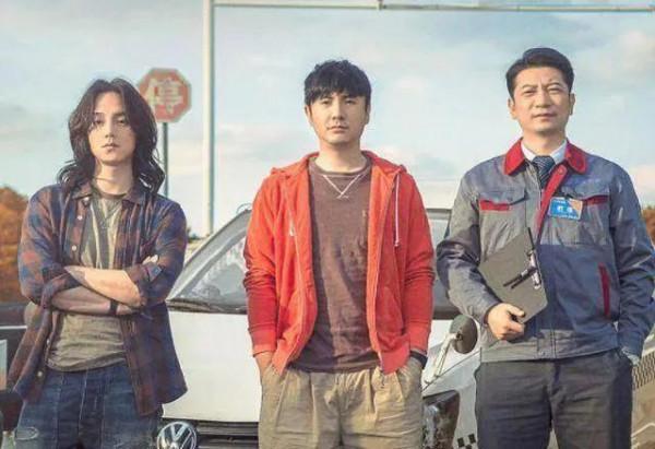 《四海》為什麼口碑崩盤了？年輕人開始不買單韓寒的電影了嗎？