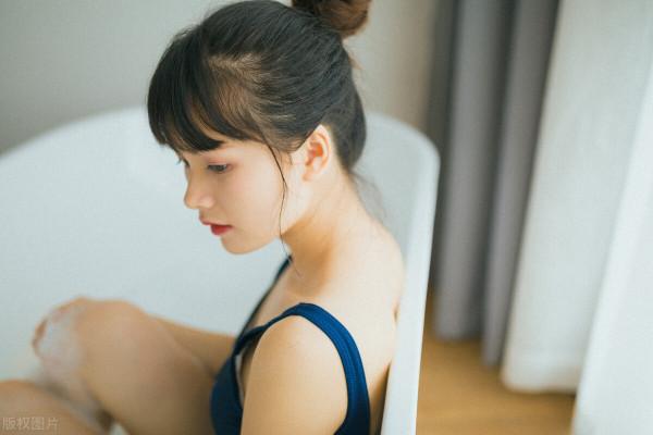 獅子座：你的傲嬌和眼淚我都懂，所以去追逐風和自由吧，我在呢