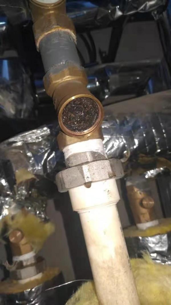 暖氣不熱就洗地暖？10種解決暖氣回水管不熱的辦法，別再被坑了