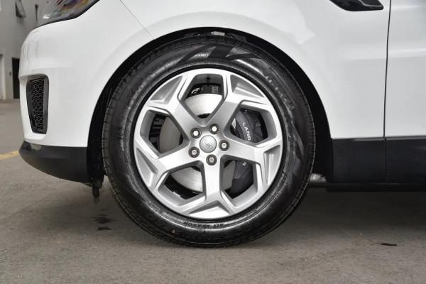 靜態分析攬勝運動版PHEV,用料豪華,而且動力強勁 靜態分析攬勝運動版PHEV,用料豪華,而且動力強勁