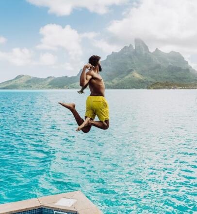 唐斯曬跳海照片：就像這樣跳入週末