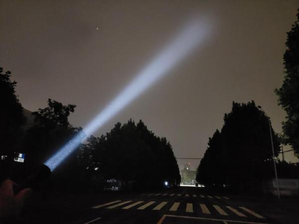 遠射出眾的“虎頭”手電,sofirn索菲恩IF22A透鏡版體驗 遠射出眾的“虎頭”手電,sofirn索菲恩IF22A透鏡版體驗