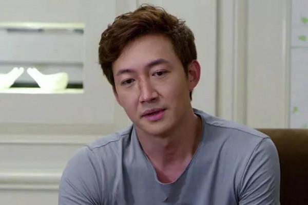 戴個眼鏡就想裝斯文敗類?這10位演員,展現的才是真“衣冠禽獸” 戴個眼鏡就想裝斯文敗類?這10位演員,展現的才是真“衣冠禽獸”