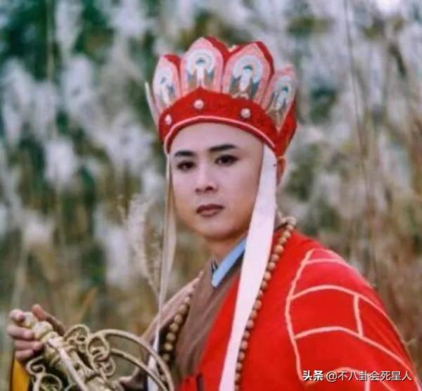 過氣明星走穴群像：“最帥楊逍”兩千八5首歌，胖“唐僧”吃老本