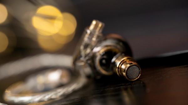 內卷嚴重的入門HiFi時代，興戈洛神EM2R評測