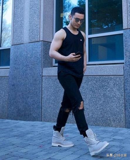 一米七的男生怎樣穿西裝好看? 一米七的男生怎樣穿西裝好看?