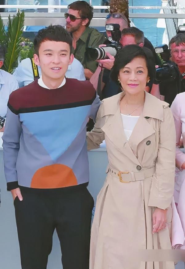 王京花：嫁董志華，影帝兒子是她的驕傲，兒媳是她的小棉襖