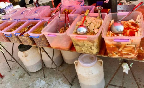 南方人逛雲南農村菜市場，朋友圈曬照卻火了，網友：一種都不認識