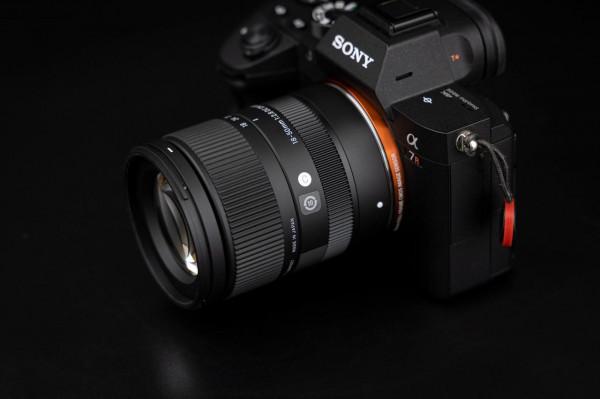 極致輕巧掛機鏡 適馬18-50mm F2.8 DC DN評測