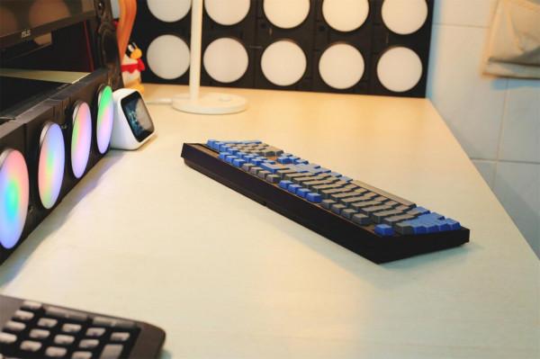 大L無線來了,鋼板走了 Leopold NP900R BT藍芽雙模機械鍵盤 大L無線來了,鋼板走了 Leopold NP900R BT藍芽雙模機械鍵盤