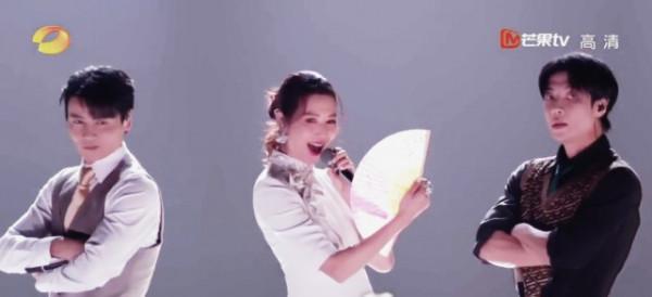 芒果年貨節：twins胖成姨，鞠婧禕半永久妝發，蔡徐坤霸氣開演