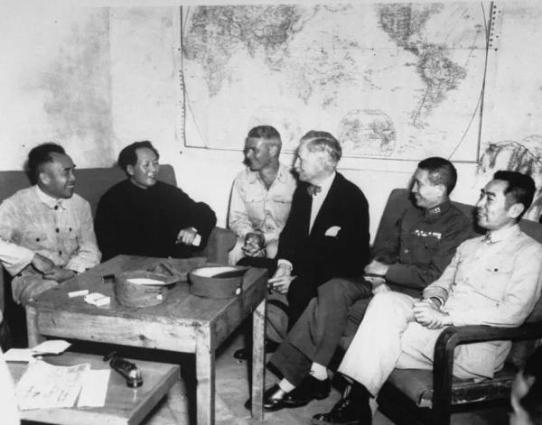 1963年,劉少奇夫人王光美畫像,在印尼街頭被爭相傳閱,究竟為何 1963年,劉少奇夫人王光美畫像,在印尼街頭被爭相傳閱,究竟為何