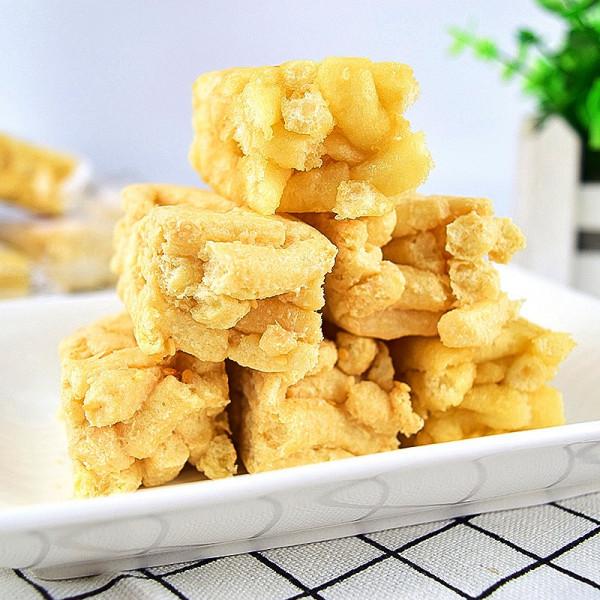 俄式沙琪瑪，甜而不膩，口感蓬鬆酥軟，美味久久環繞，不容錯過